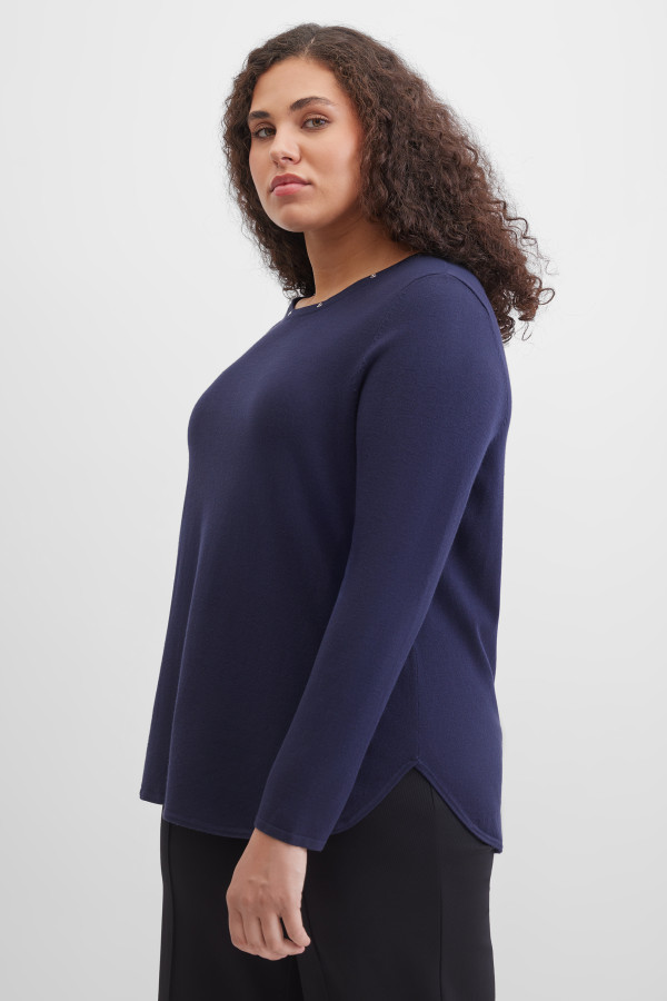 Джемпер с декором