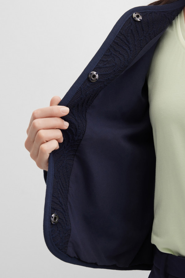 Жакет трикотажный