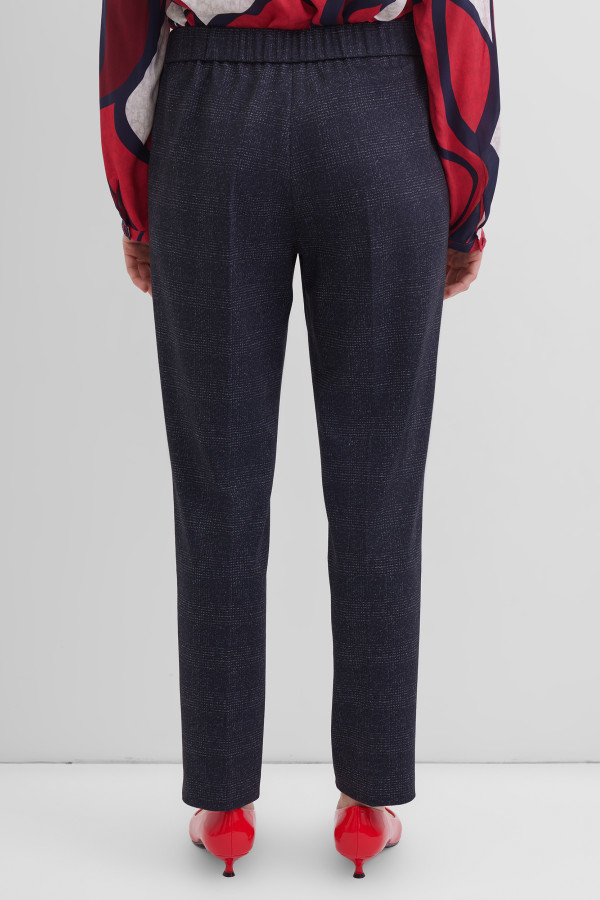 Брюки прямого кроя с резинкой в поясе