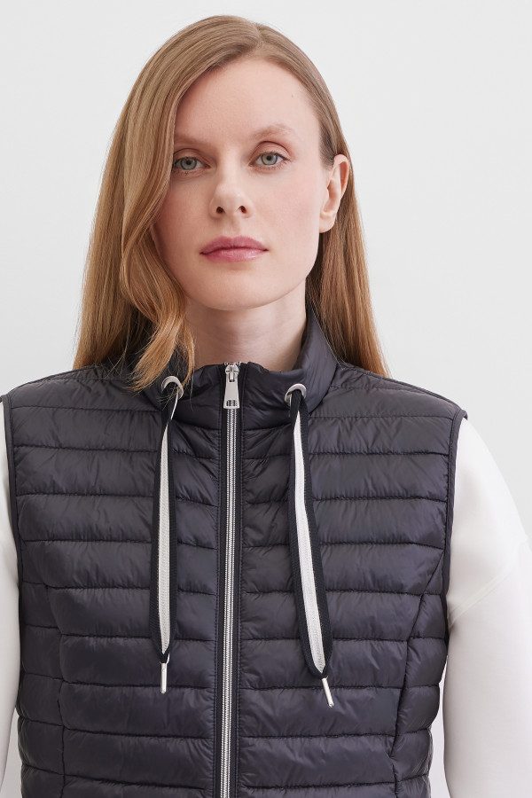 Жилет утепленный