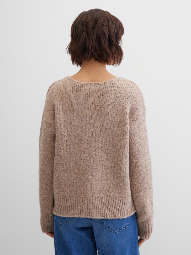 Джемпер вязаный