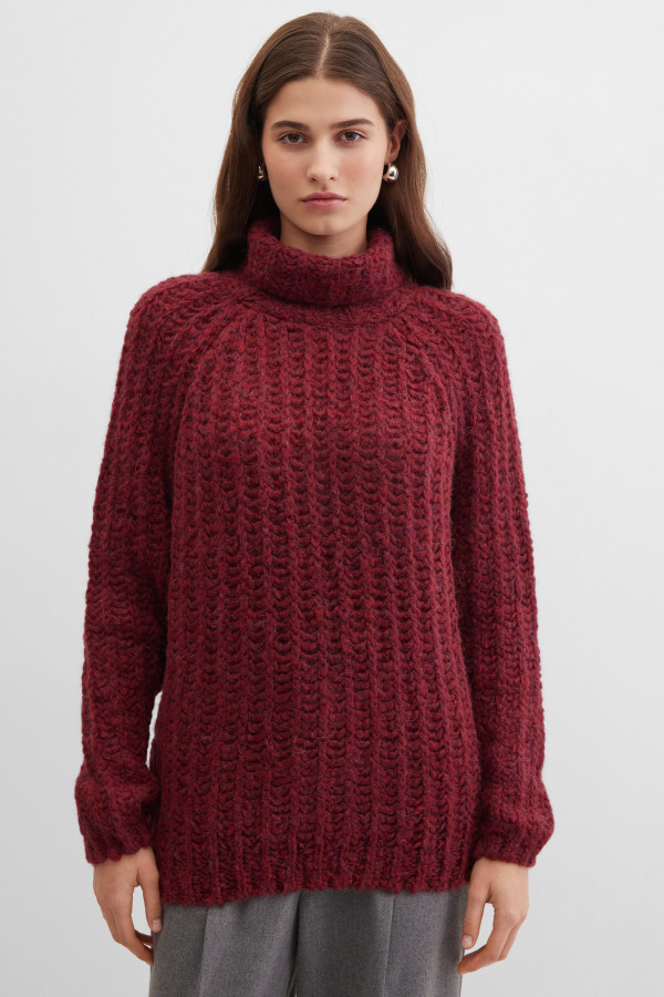 Свитер крупной вязки