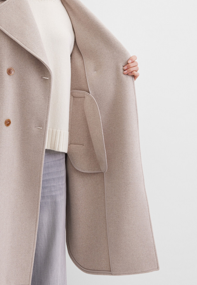 Пальто двубортное