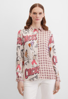 Блузка с принтом и надписями