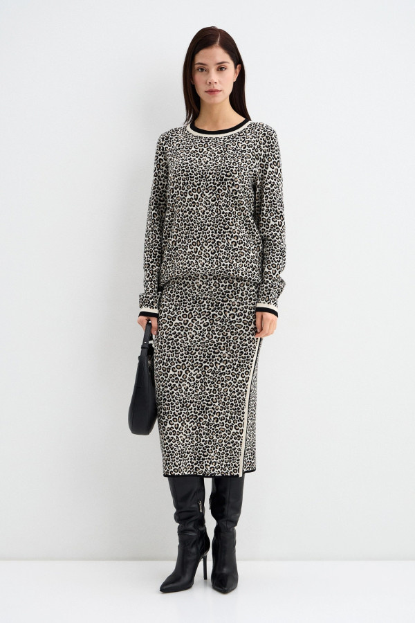 Джемпер с леопардовым принтом