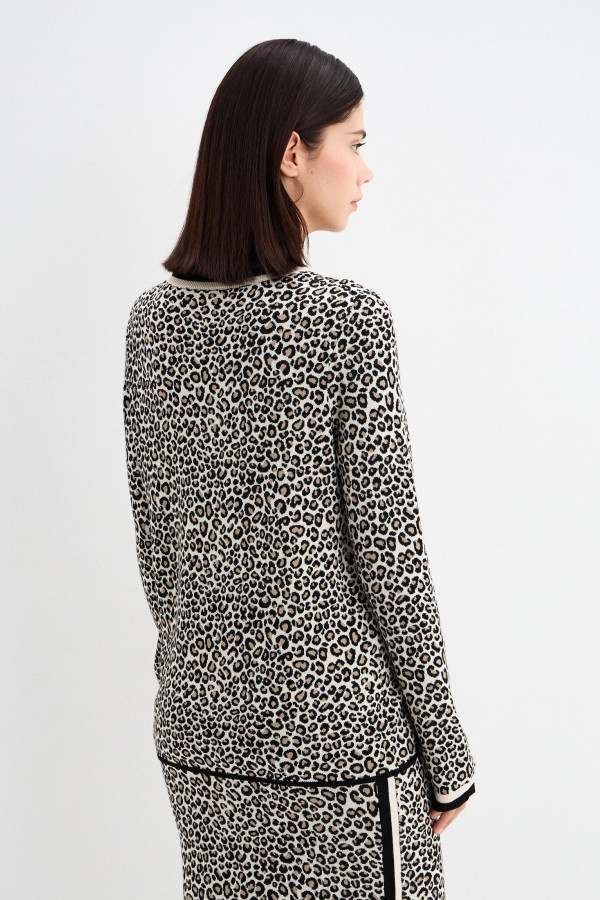Джемпер с леопардовым принтом