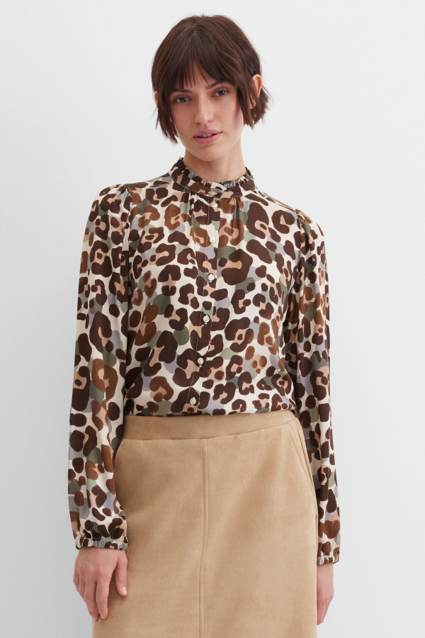 Блузка прямого кроя