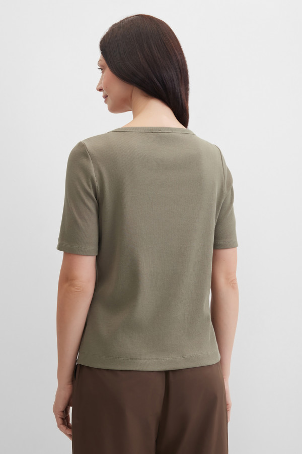 Футболка прямого кроя