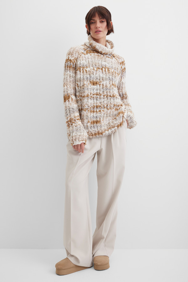 Свитер крупной вязки