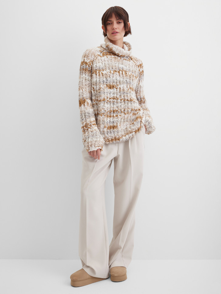 Свитер крупной вязки