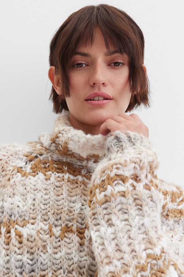 Свитер крупной вязки