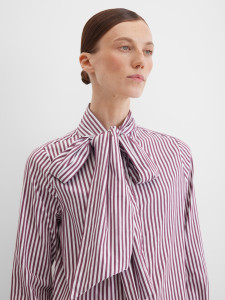 Блузка с длинным рукавом