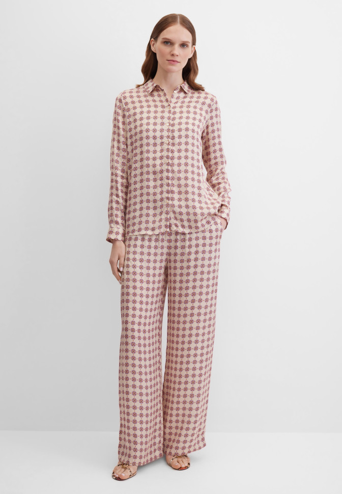 Блузка с длинным рукавом