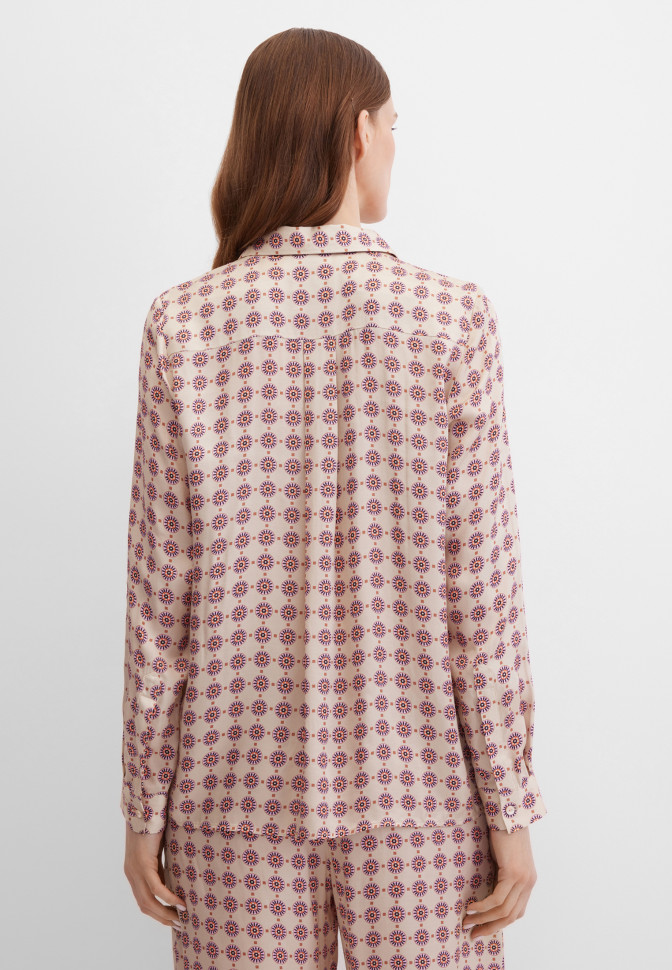 Блузка с длинным рукавом