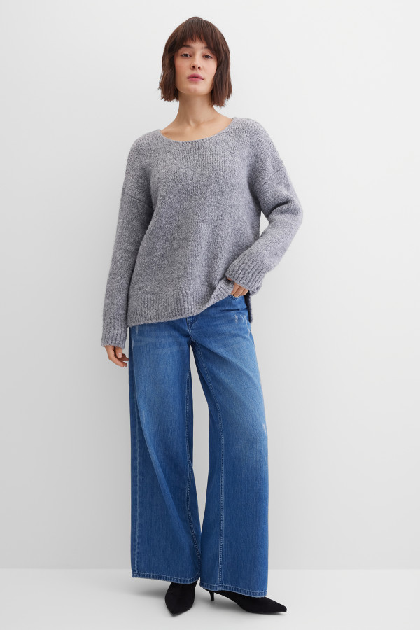 Джемпер вязаный