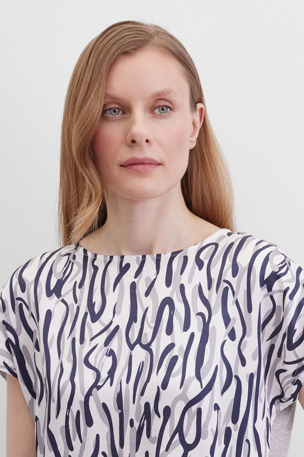 Футболка с принтом