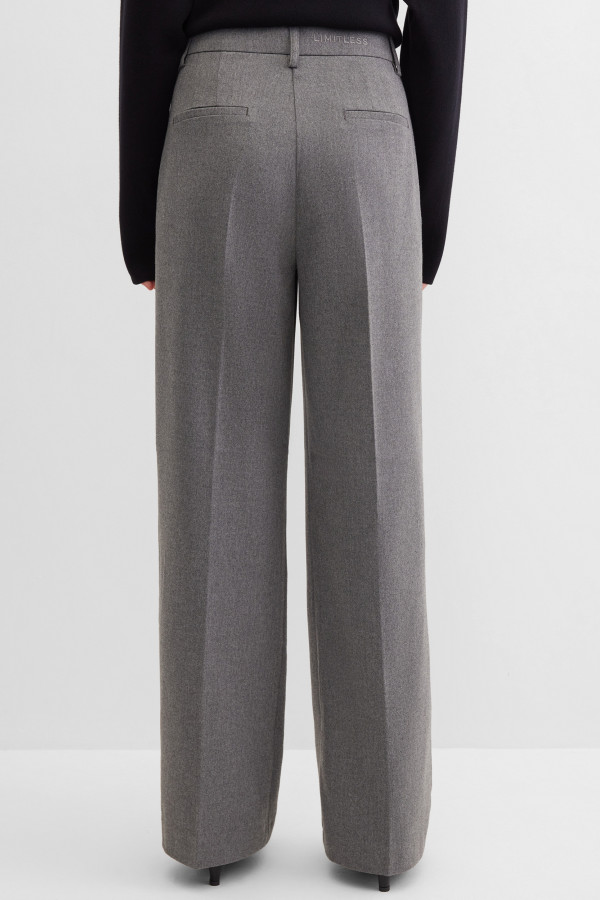 Брюки прямого кроя