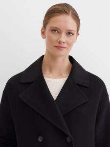 Пальто из шерсти