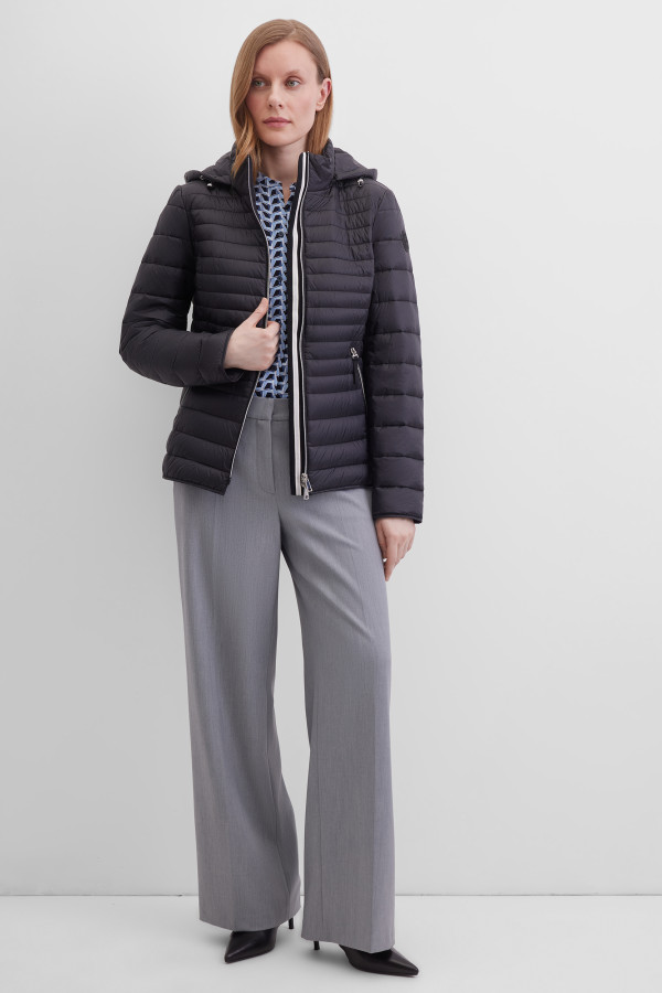 Куртка утепленная с капюшоном