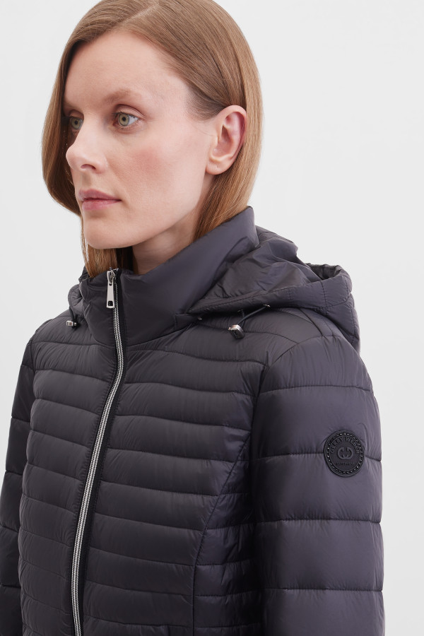 Куртка утепленная с капюшоном