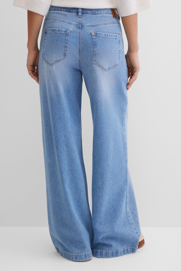 Джинсы клеш широкие