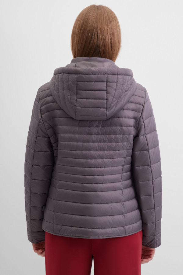 Куртка утепленная с капюшоном