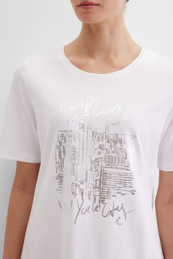 Футболка с рисунком