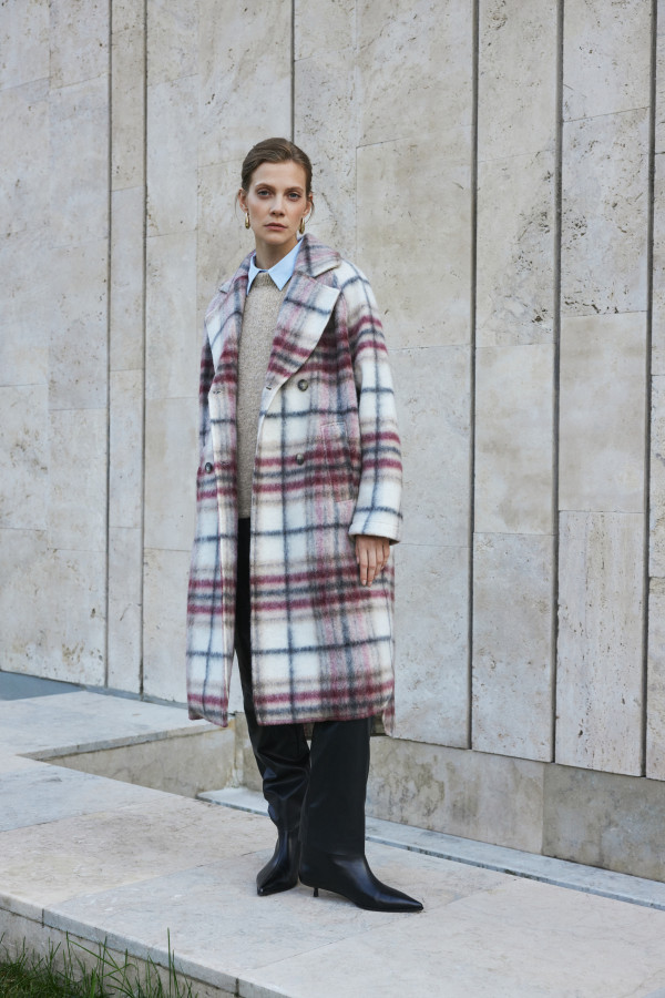 Пальто двубортное