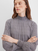 Блузка с воротником-стойкой