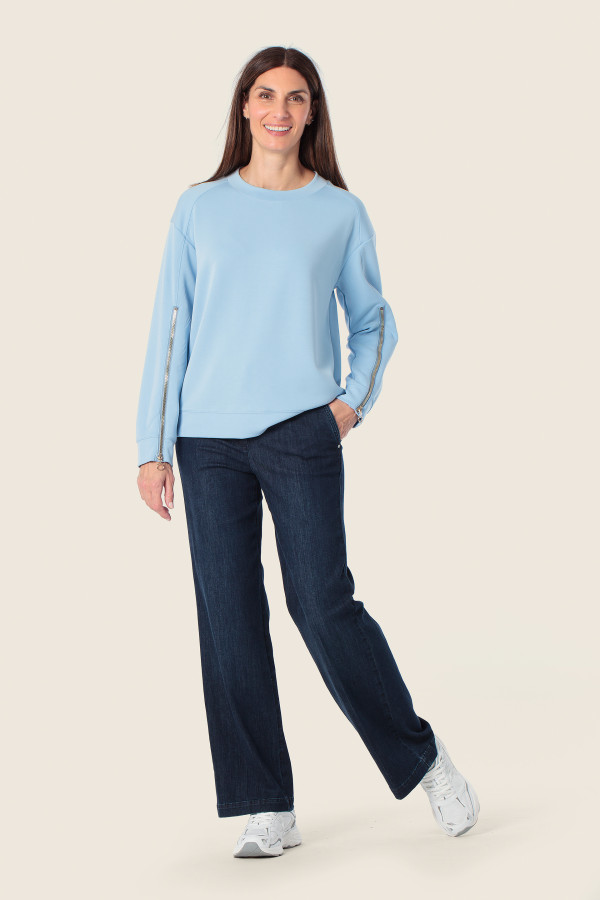 Свитшот свободного кроя