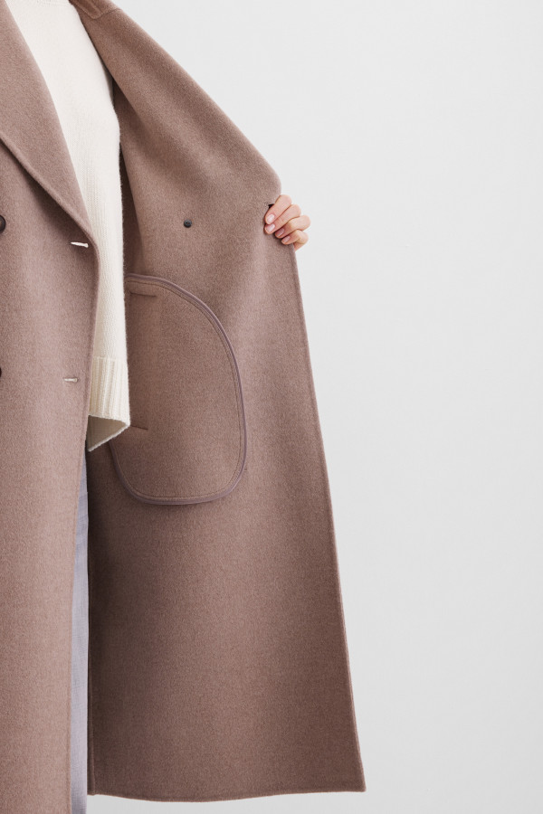 Пальто из шерсти