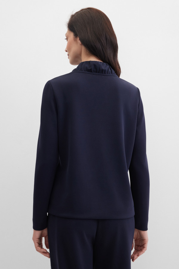 Свитшот свободного кроя