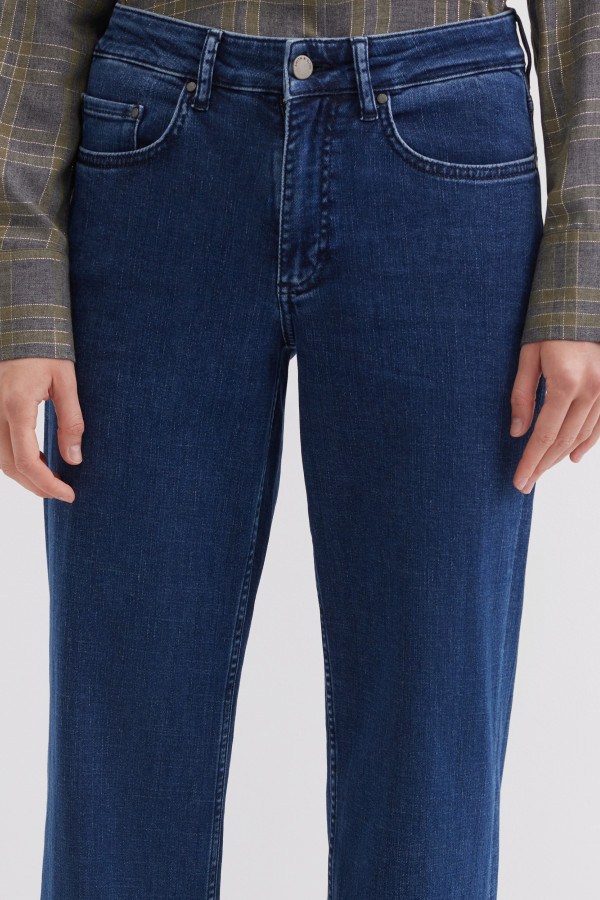 Джинсы прямые