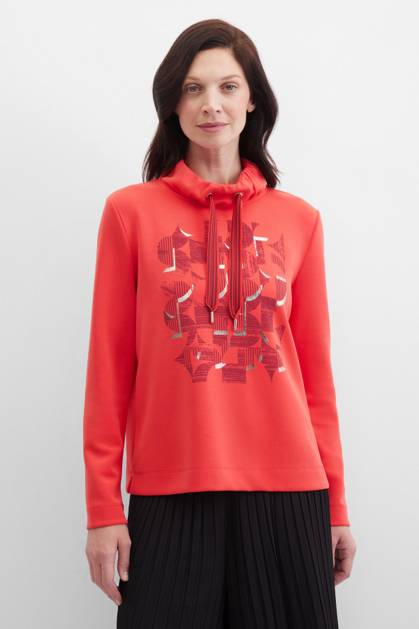 Свитшот свободного кроя