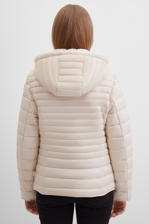 Куртка утепленная с капюшоном