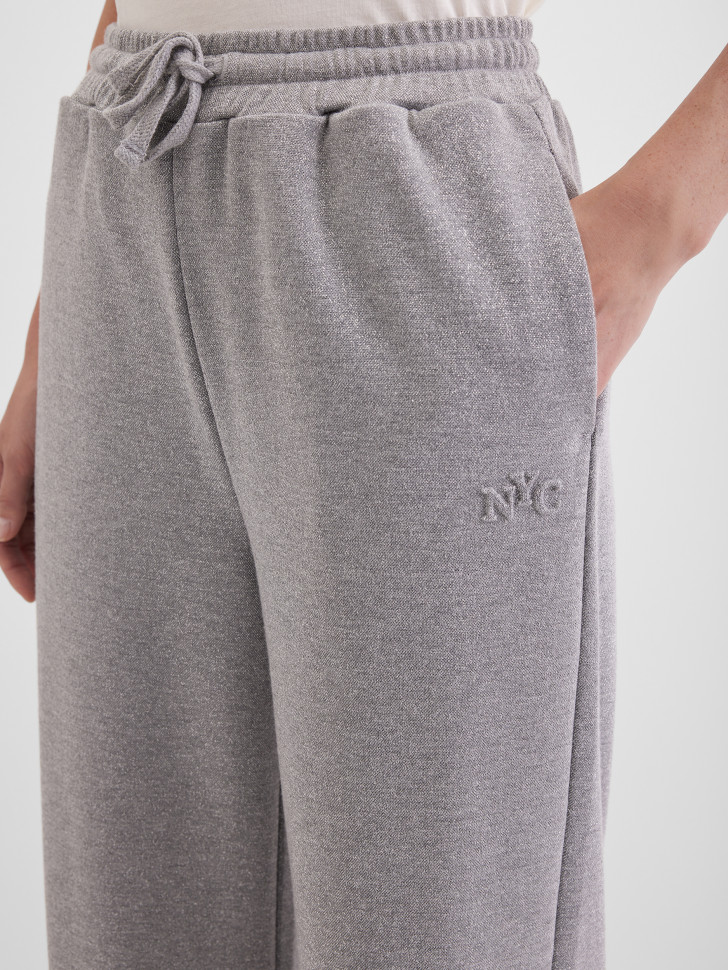 Брюки трикотажные