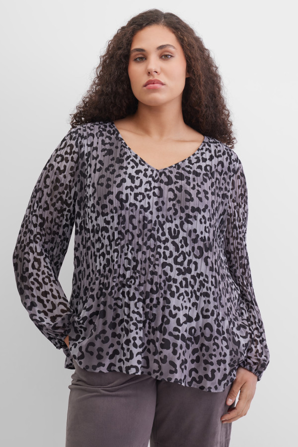 Блузка нарядная