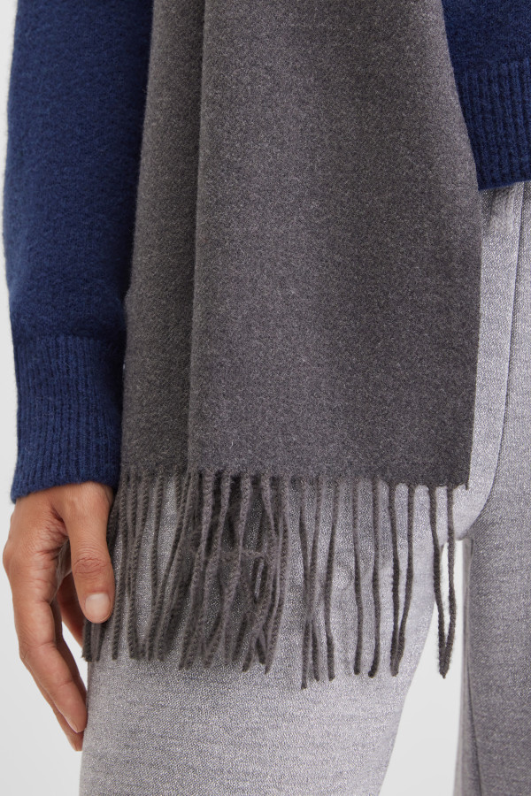 Шарф из мягкой вискозы