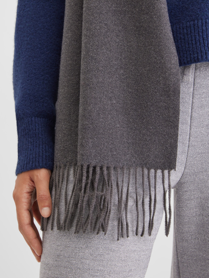 Шарф из мягкой вискозы