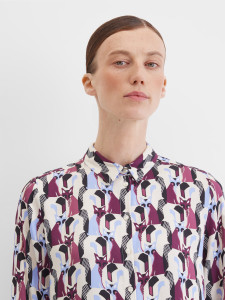 Блузка с длинным рукавом