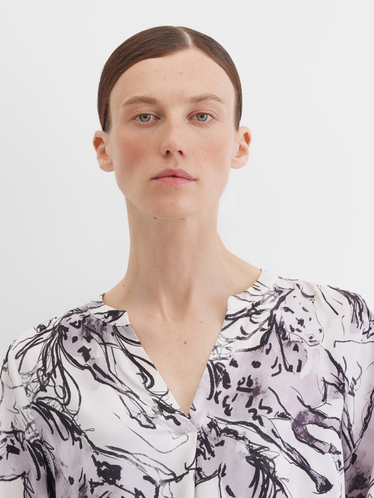 Блузка с длинным рукавом