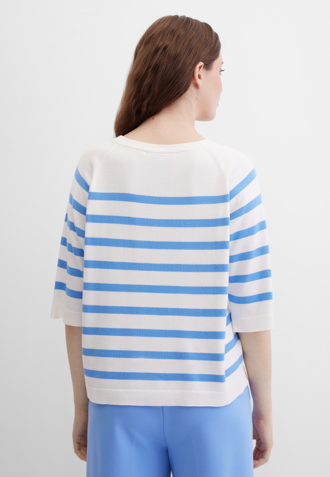 Джемпер свободный