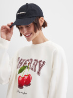 Кепка с вышивкой