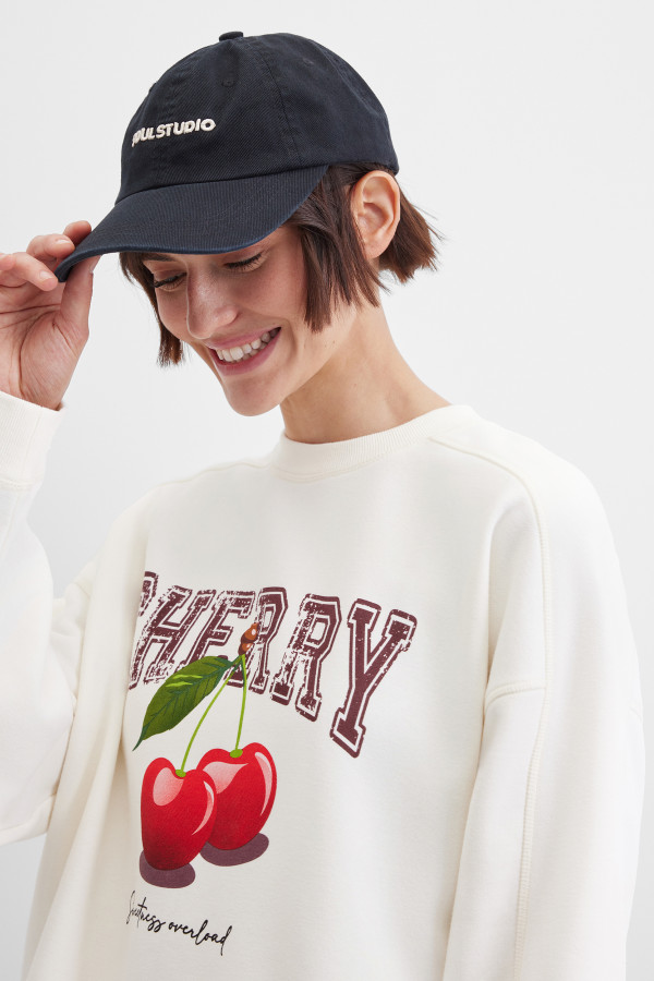 Кепка с вышивкой