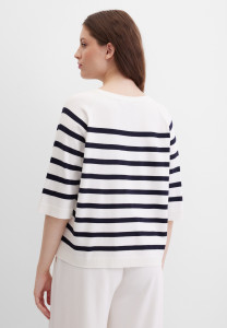 Джемпер свободный