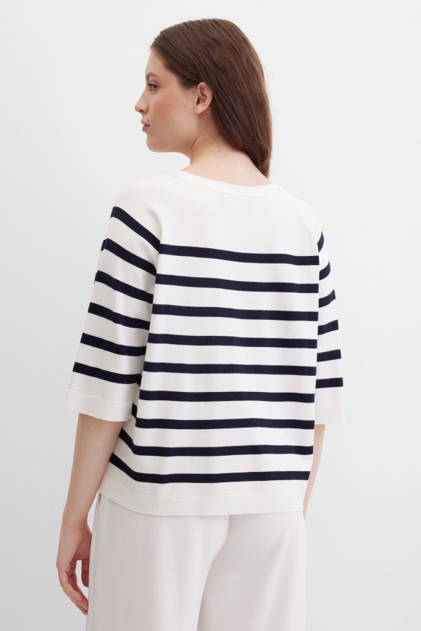 Джемпер свободный