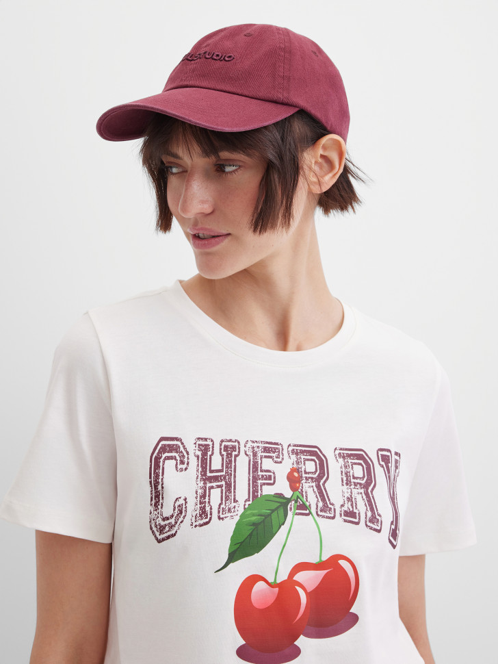 Кепка с вышивкой