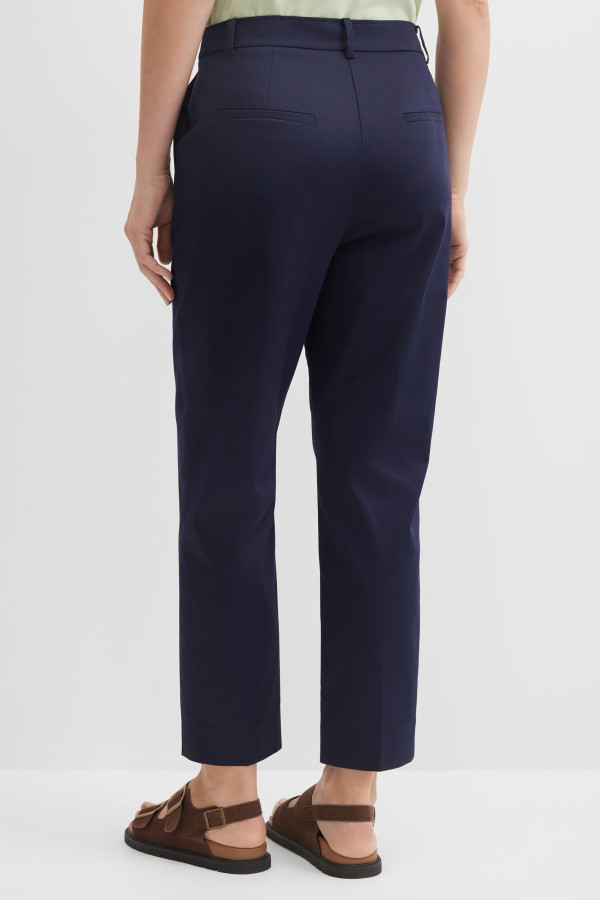 Брюки зауженные