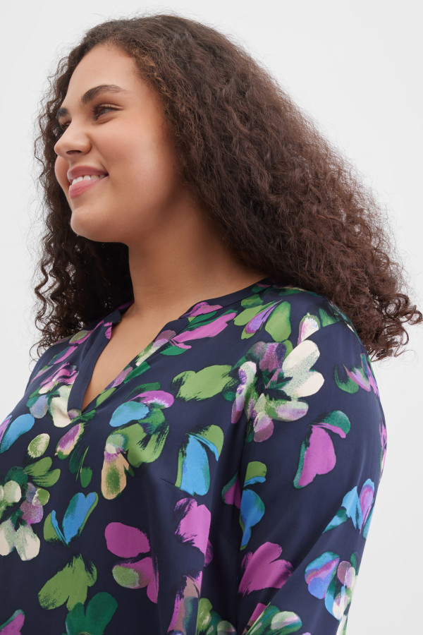 Блузка с цветочным принтом