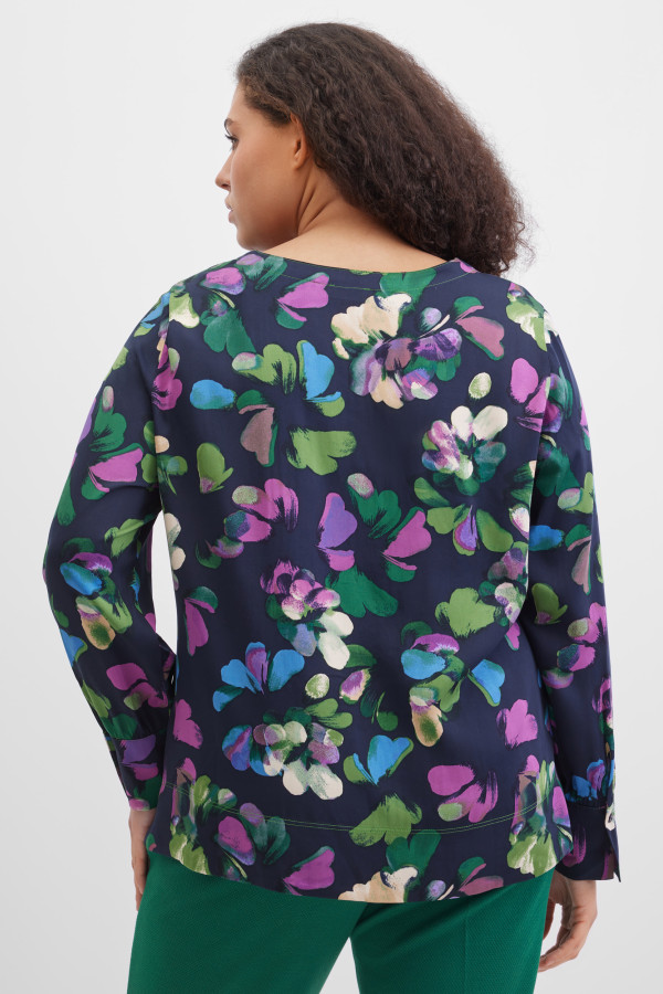 Блузка с цветочным принтом